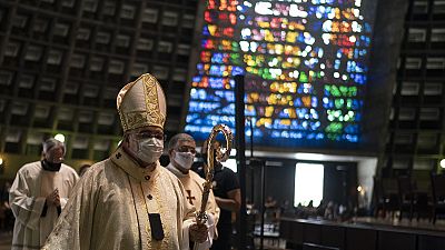 Catholics attend first mass in Rio since virus lockdown