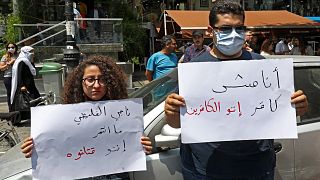 مظاهرات في لبنان احتجاجا على انتحار رجل بسبب الأوضاع الاقتصادية