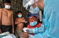 Coronavirus : comment le Brésil abandonne ses peuples indigènes