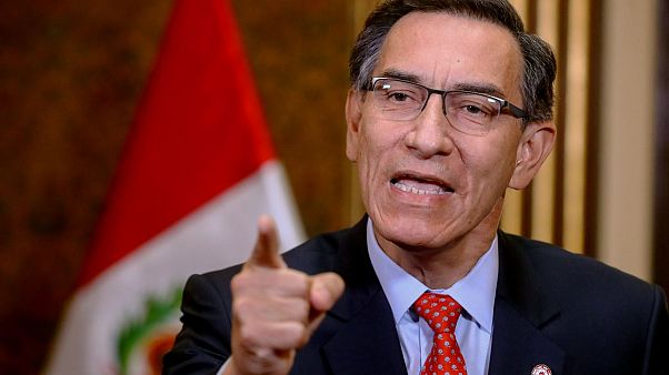 El Congreso peruano vota quitar la inmunidad al presidente y los ministros El Congreso peruano vota quitar la inmunidad al presidente y los ministros