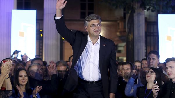 Akár kisebbségi kormány is alakulhat a horvát választások után Akár kisebbségi kormány is alakulhat a horvát választások után