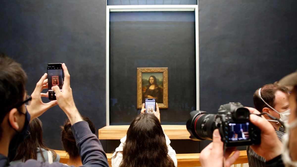 "Мона Лиза" снова "выходит" на работу
