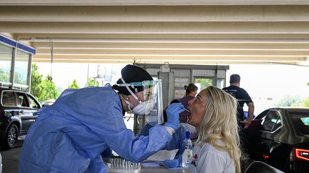 Ελλάδα: 43 νέα κρούσματα - Τα 36 από ελέγχους στις πύλες εισόδου Ελλάδα: 43 νέα κρούσματα - Τα 36 από ελέγχους στις πύλες εισόδου