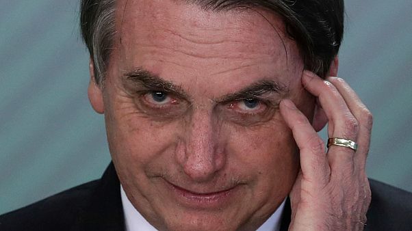 Jair Bolsonaro revelou sintomas compatíveis com Covid-19 e voltou a ser testado Jair Bolsonaro revelou sintomas compatíveis com Covid-19 e voltou a ser testado