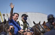 Brésil : le président Bolsonaro annonce avoir été testé positif au Covid-19
