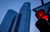 Deutsche Bank: Πρόστιμο 150 εκ. δολαρίων για δοσοληψίες με τον Επστάιν