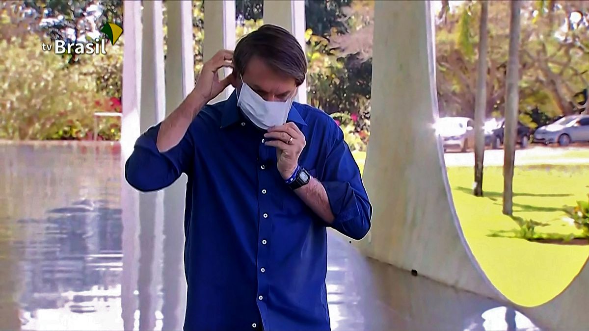 Βραζιλία: Ατρόμητος ο Μπολσονάρο - Βγάζει την μάσκα του και παίρνει υδροξυχλωροκίνη