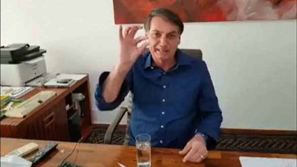 Covid-19: il record degli Usa, le mascherine in Catalogna e l'idrossiclorochina di Bolsonaro Covid-19: il record degli Usa, le mascherine in Catalogna e l'idrossiclorochina di Bolsonaro