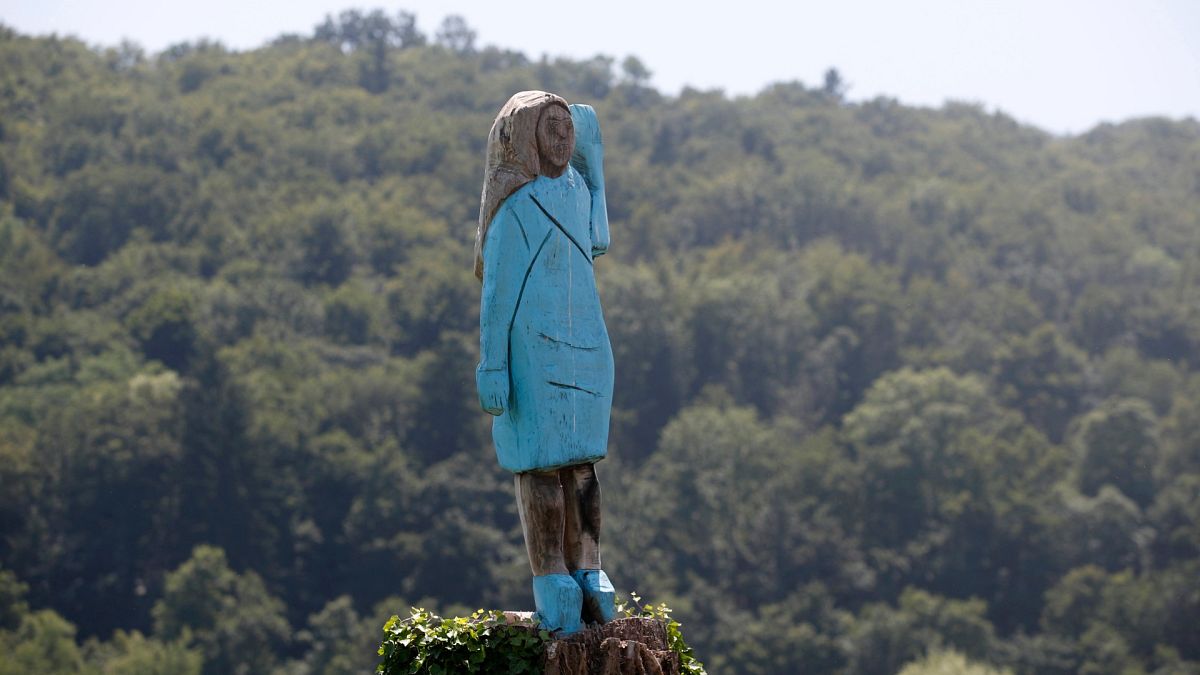 ABD Başkanı Donald Trump'ın eşi Melania Trump'ın Slovenya'da bulunan heykeli
