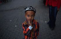 Doğu Türkistan'ın Hoten kentinde bir Uygur çocuk