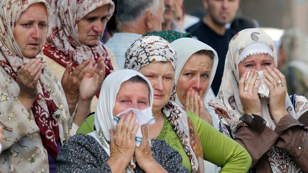 Voluntad política y compromiso ciudadano para cerrar las heridas de Srebrenica 