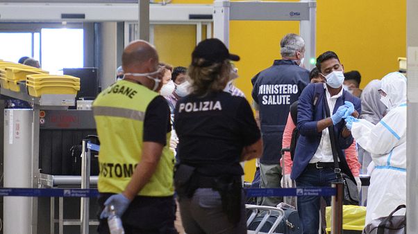 Italia cierra sus fronteras a trece países, incluidos cinco latinoamericanos Italia cierra sus fronteras a trece países, incluidos cinco latinoamericanos