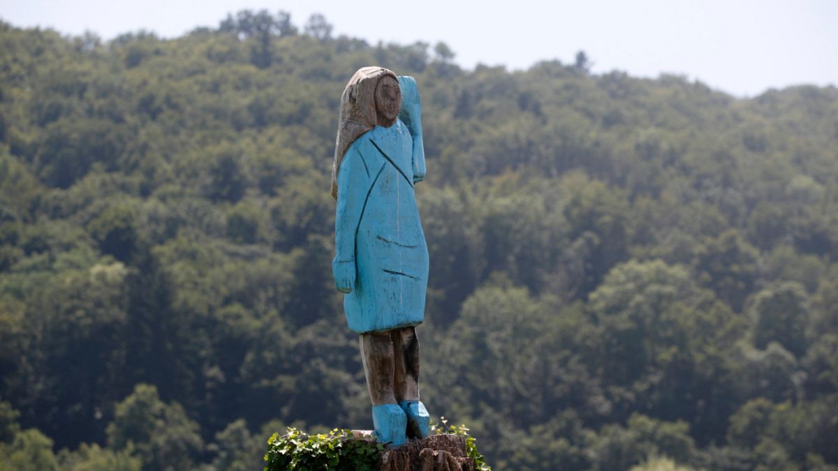 تمثال ميلانيا ترامب