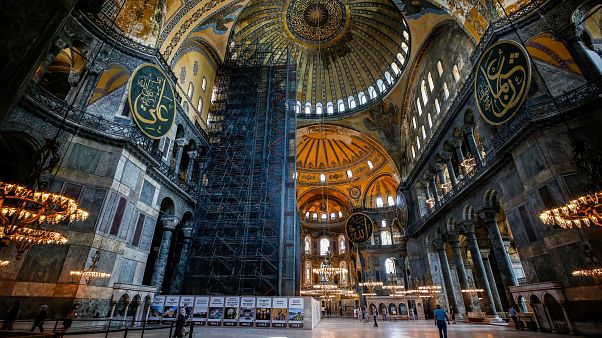 Santa Sofia torna a essere una moschea Santa Sofia torna a essere una moschea
