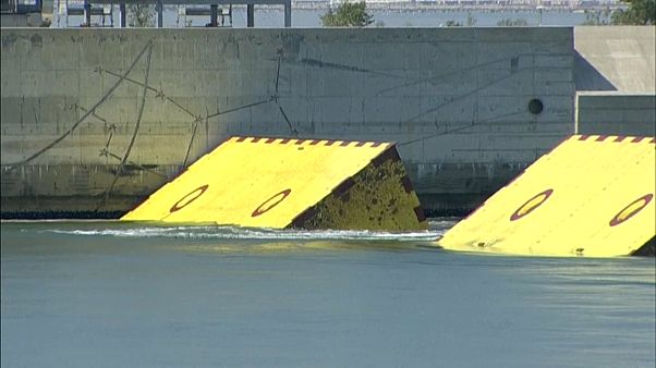 Venedigs Flutschutz: „Mose“ soll das Wasser fernhalten Venedigs Flutschutz: „Mose“ soll das Wasser fernhalten