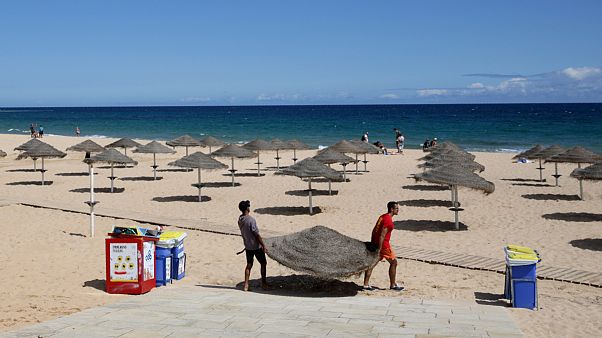 Afluência de turistas terá caído cerca de 90% no Algarve Afluência de turistas terá caído cerca de 90% no Algarve