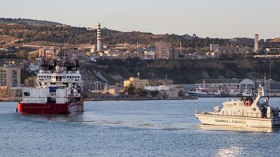 Власти острова Лампедуза не справляются с новым наплывом нелегалов