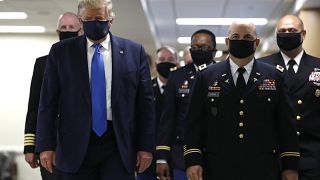 Trump jetzt mit Maske