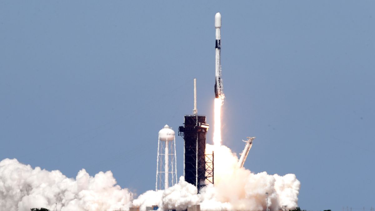 "سبيس إكس" ترجئ إطلاق أقمار اصطناعية للمرة الثانية خلال أسبوع