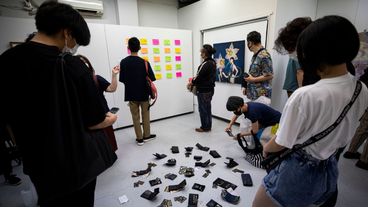 شاهد: معرض فني في طوكيو يشجع زواره على سرقة محتوياته