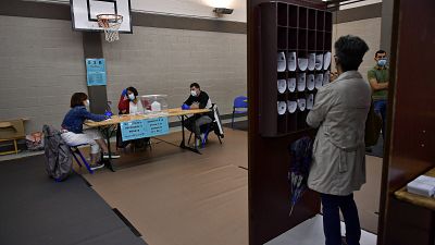 Wahllokal in Durango im Baskenland 