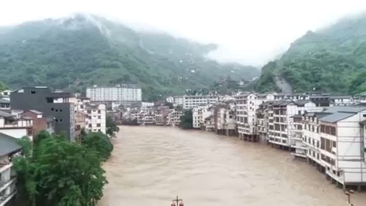 Döbbenetes számok a kínai Jangce folyó áradásával kapcsolatban 
