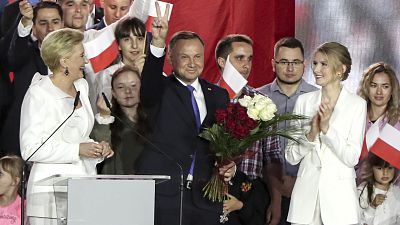 Πολωνία: Δεύτερη θητεία για τον Αντρέι Ντούντα με βάση τα σχεδόν τελικά αποτελέσματα