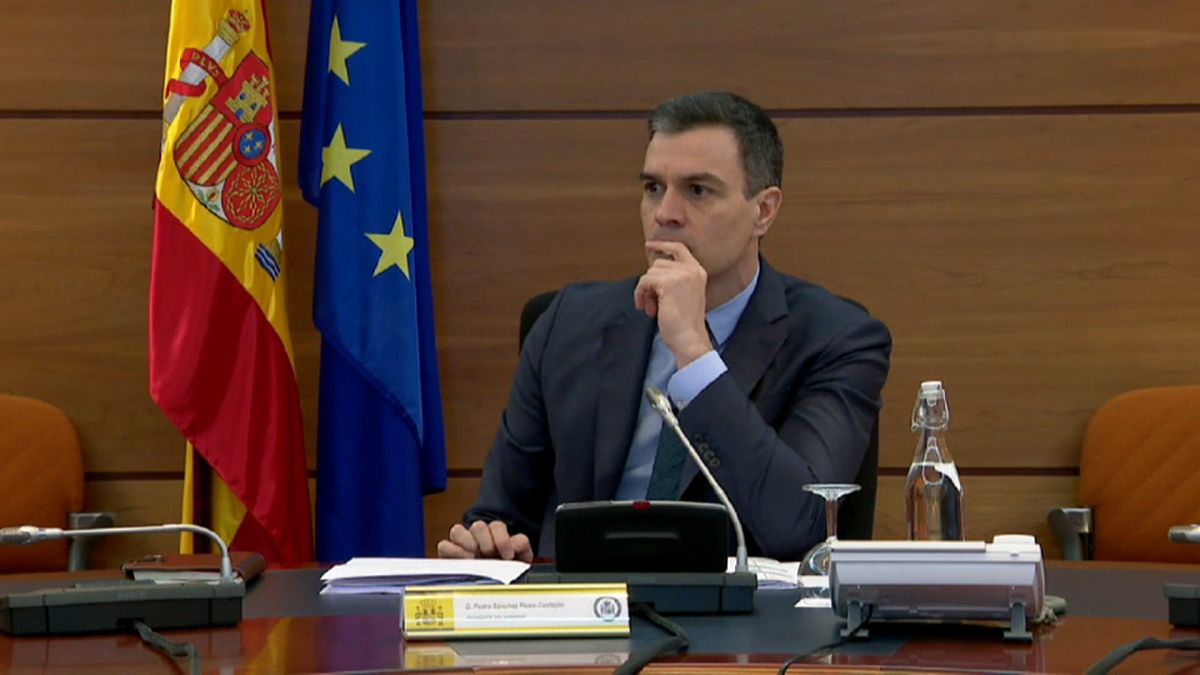 El presidente del Gobierno español, Pedro Sánchez, durante una reunión con sus ministros