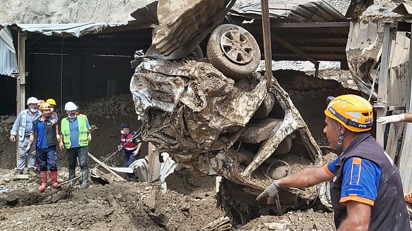 Artvin'deki selde kaybolan 3 kişinin cansız bedenine ulaşıldı Artvin'deki selde kaybolan 3 kişinin cansız bedenine ulaşıldı