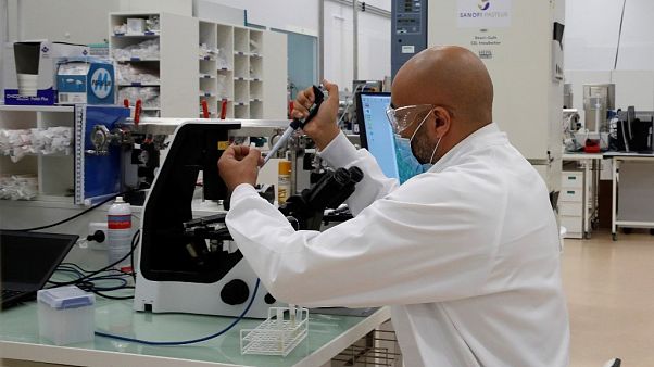 Fransız epidemiyolojist: 2021'den önce Covid-19 aşısının bulunması zor Fransız epidemiyolojist: 2021'den önce Covid-19 aşısının bulunması zor
