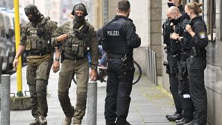 Polizei in Frankfurt am Main im Juni
