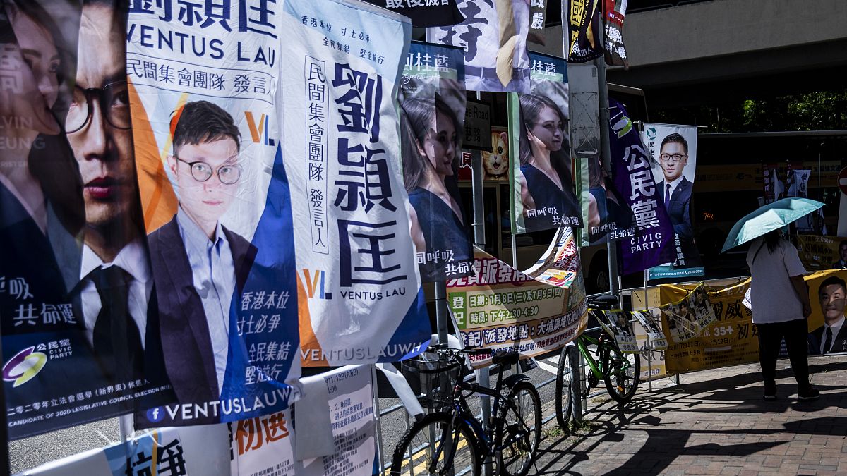 ملصقات لحملات انتخابية في هونغ كونغ