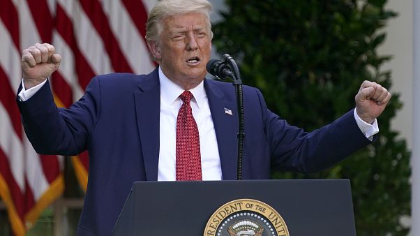 China amenaza con represalias después de que Trump pusiera fin al trato preferencial con Hong Kong China amenaza con represalias después de que Trump pusiera fin al trato preferencial con Hong Kong