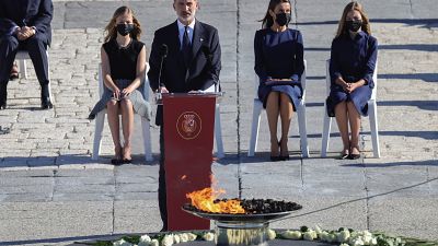Spain pays tribute to coronavirus victims and frontline workers in official ceremony