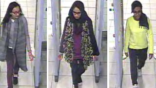 صورة إلتقطتها كاميرات المراقبة  في مطار لندن تظهر فيها بيغوم عندما كانت تبلغ من العمر 15 عاما في 2015 وهي تغادر  بريطانيا برفقة صديقتين من مدرستها متوجّهة إلى سوريا