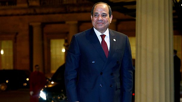 السيسي: مصر "لن تقف مكتوفة الأيدي" أمام أي تهديد للأمن المصري والليبي السيسي: مصر "لن تقف مكتوفة الأيدي" أمام أي تهديد للأمن المصري والليبي