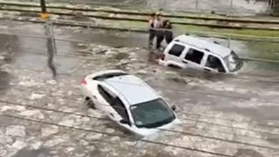 صورة ملتقطة من الفيديو_ فيضانات تضرب المكسيك