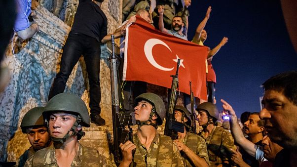 Soldati in piazza Taksim a Istanbul - luglio 2016 Soldati in piazza Taksim a Istanbul - luglio 2016