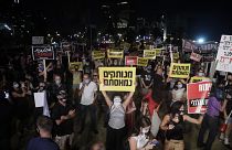 Israel: fuertes protestas contra la gestión de la pandemia ponen en la cuerda floja a Netanyahu