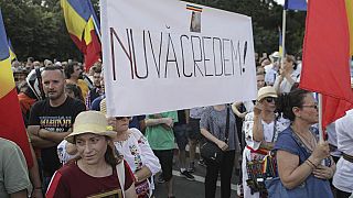 "Wir glauben euch nicht", skandierten diese Demonstrierenden in Bukarest 