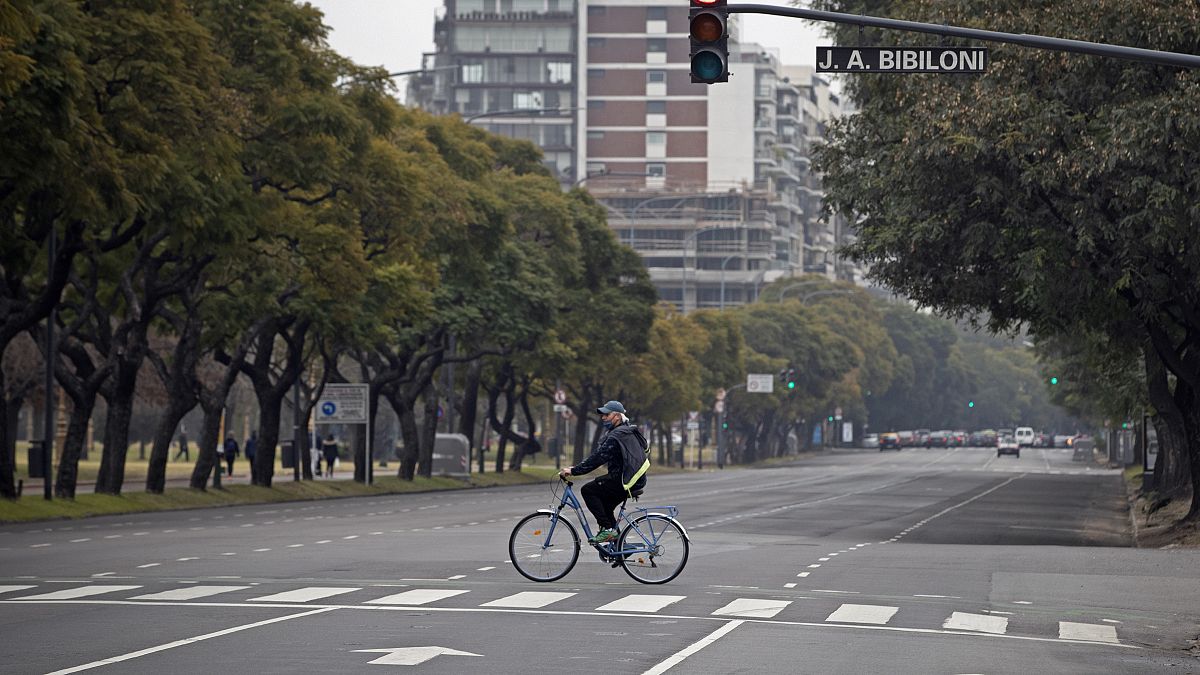 Buenos Aires afronta la desescalada con un pie en el acelerador y otro en el freno
