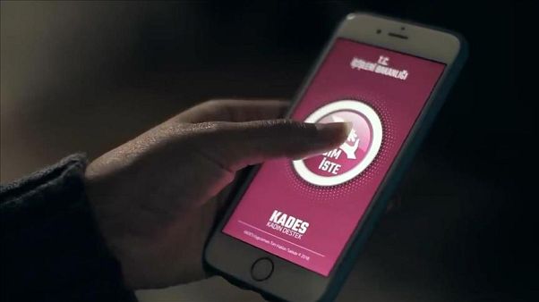 KADES verileri açıklandı: Günde 566, saatte ise 23 kadın her an şiddet görmekten korkuyor KADES verileri açıklandı: Günde 566, saatte ise 23 kadın her an şiddet görmekten korkuyor
