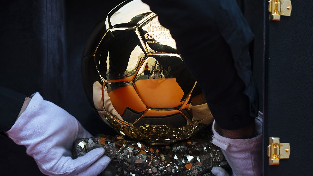 لأول مرة منذ تنظيمها... "فرانس فوتبول" تعلن حجب جائزة الكرة الذهبية ل2020