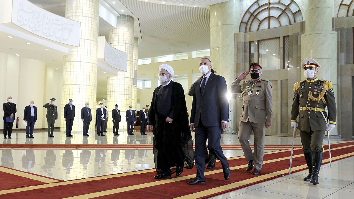 الرئيس الإيراني حسن روحاني يستقبل رئيس وزراء العراق مصطفى الكاظمي