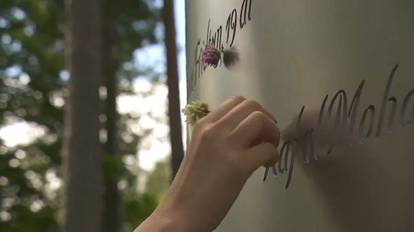 Visszatérés Utøya szigetére Visszatérés Utøya szigetére