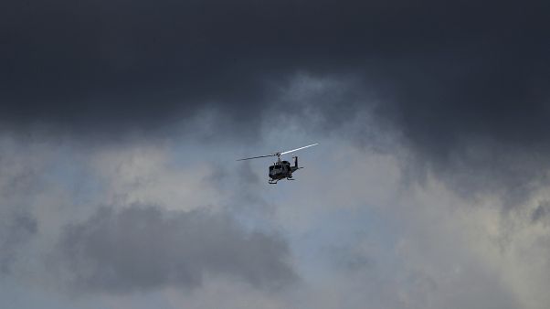 Kolombiya'da askeri bir helikopter Kolombiya'da askeri bir helikopter