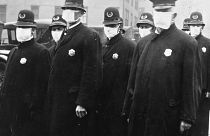 Des policiers de Seattle en 1918, pendant la pandémie de grippe espagnole
