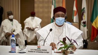 Mahamadou Issoufou, président du Niger à l'issue du sommet qui s'est tenu à Bamako au Mali, le 23 juillet 2020