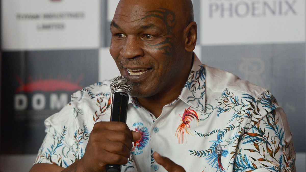 Mike Tyson torna sul ring a 54 anni, sfiderà Roy Jones Jr.