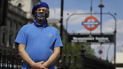 Uso de máscaras obrigatório no Reino Unido